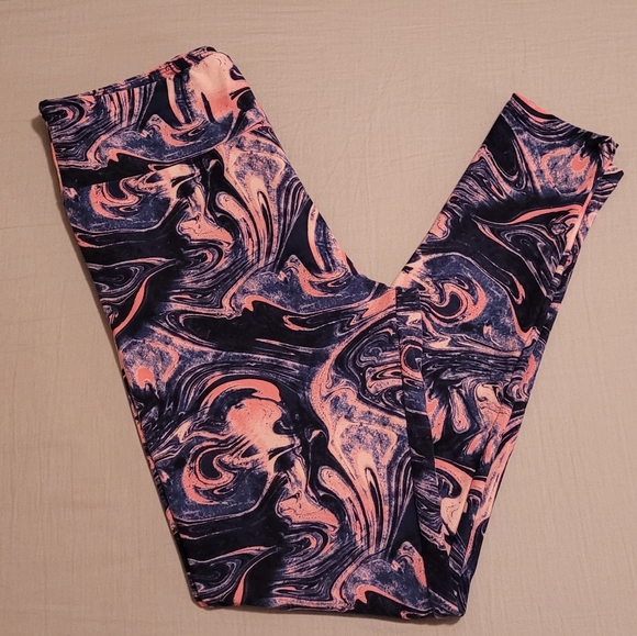 LuLaRoe Pants - Beautiful Marble Lularoe Leggings!